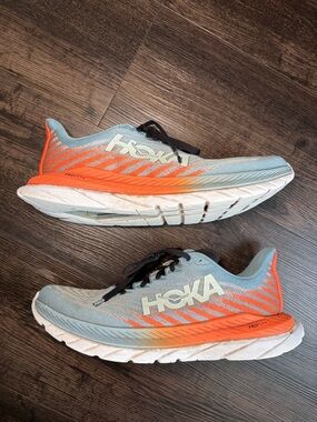 Hoka One One Mach 5